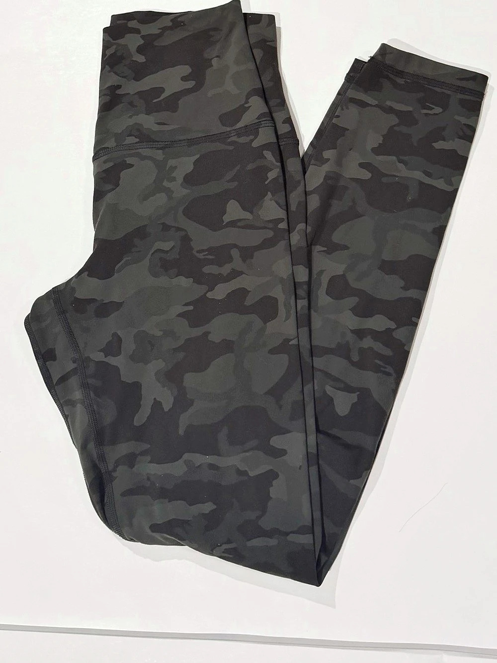 lululemon Align Pant 28" Camo Leggings Size 6 Like New